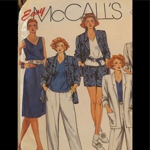 - - McCalls Easy Vintage pattern 2412 size 20-22-24